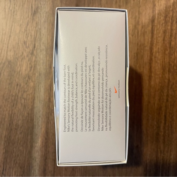 Nike Air Force 1 Crib Shoes - Picture 2 of 11